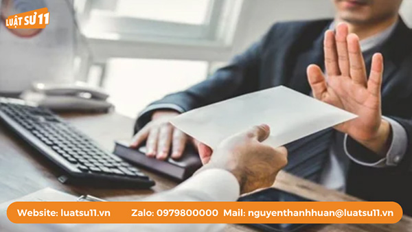 Người thân thích không xuất trình giấy tờ tùy thân sẽ bị từ chối thăm gặp
