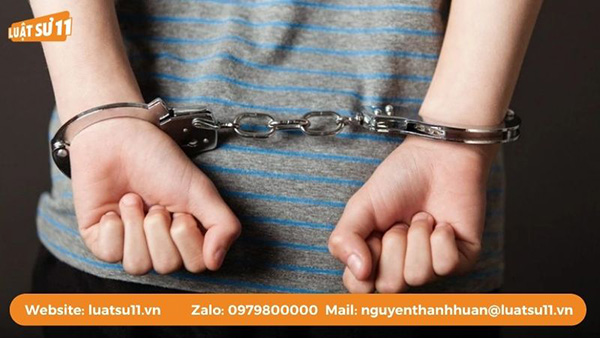 Mang hung khí nhằm gây thương tích cho người khác có thể bị xử lý hình sự