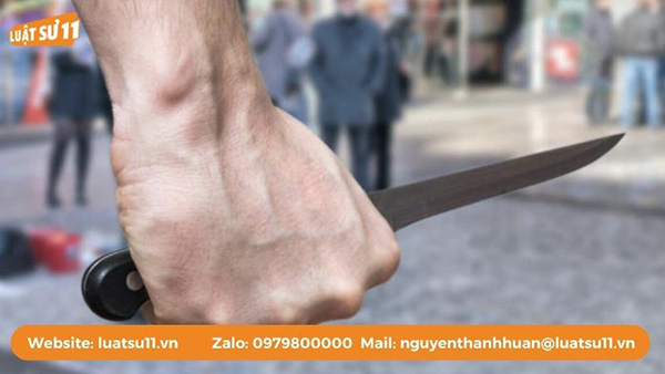 Mang hung khí nhưng chưa sử dụng vẫn có thể bị xử phạt vi phạm hành chính